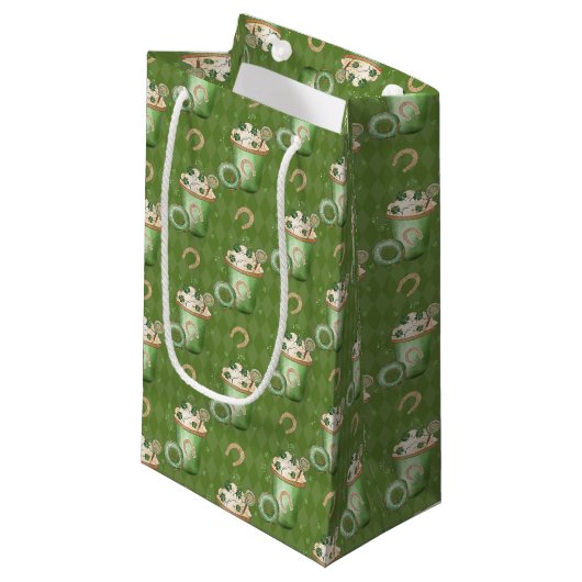 PASTEL GREEN & CREAM IRISH BEVERAGES KLEIN CADEAUZAKJE (Voorkant Gekanteld)