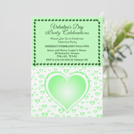 Pastel Green Raining Hearts Valentijnsdag Party Kaart (Staand voorkant)