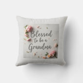Pastel Grey gezegend om oma te zijn Kussen (Achterkant)