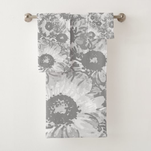 Pastel Grijs Grijs Bloempatroon Bad Handdoek (Insitu)