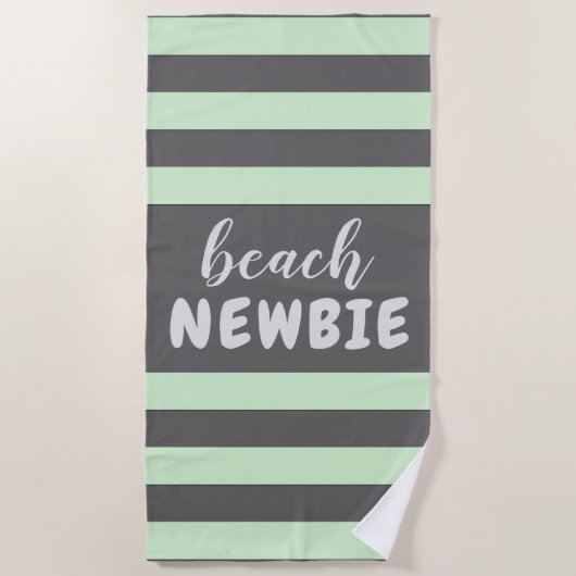 Pastel Groene Strepen Aangepaste Tekst Strand NEWB Strandlaken (Voorkant)
