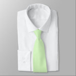 Pastel groene theeblad effen kleur stropdas<br><div class="desc">Stropdas business suit en casual leuke mode statement kleding accessoire bedrukt met Pastel Green Tea Leaf Solid Color grafische kunst ontwerpillustratie en selecteer producten collectie door TheFabricSealTieShop print on demand shop op Zazzle.com #ZazzleMade https://www.zazzle.com/store/thefabricsealtieshop TheFabricSeal©️Original. Tea Green is een zachte, vrouwelijke, verfrissende, romantische, rustige, vrij neutrale en uitgebalanceerde gedempte groene...</div>