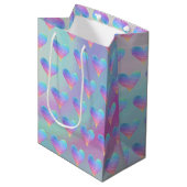 Pastel harten regenboog patroon medium cadeauzakje (Voorkant Gekanteld)