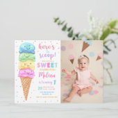 Pastel Ice Cream Hier is de Scoop Verjaardag Foto Kaart (Staand voorkant)