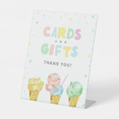 Pastel Ice Cream Verjaardagskaarten en Geschenken  Reclamebord Met Voetstuk (Voorkant)