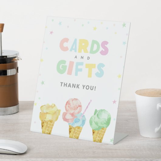 Pastel Ice Cream Verjaardagskaarten en Geschenken Reclamebord Met Voetstuk (Insitu)