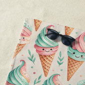 Pastel Ijsje Kegel Strand Handdoek (In situ)