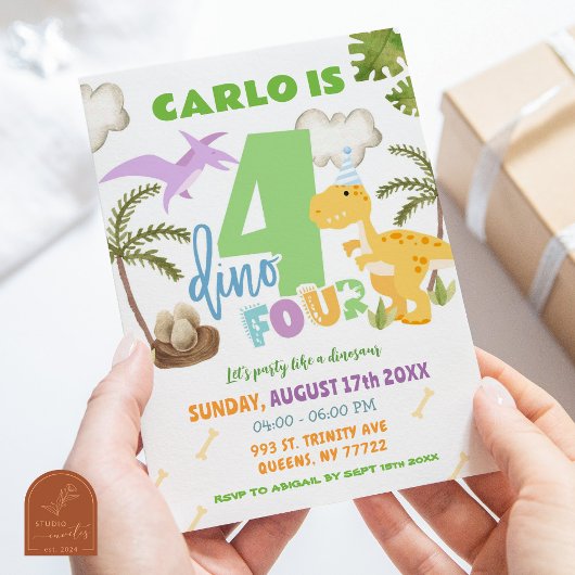Pastel jongens dinosaurus 4e verjaardagsfeestje kaart