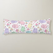 Pastel Kawaii Cats and Flowers Pattern  Lichaamskussen (Voorkant)