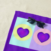 Pastel kleuren & paarse harten kloppen strandlaken (In situ)