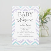 Pastel Lavender en Aqua Zig Zag Baby Uitnodiging (Staand voorkant)