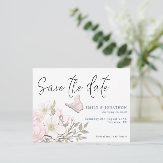 Pastel Magnolias Vlinder Bruiloft Save The Date Briefkaart (Staand voorkant)