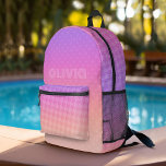 Pastel Paarse Roze Koraal Ombre - enorme monogram Bedrukte Rugzak<br><div class="desc">Een kleurrijk pastelverloop met tinten van paarse, roze en koraal. Er staat een enorme naam op de voorkant. Het omvat een houndstooth en polka dot patroon. U kunt een naam, monogram of andere aangepaste tekst toevoegen. Als u de illustratie wilt verplaatsen, klikt u op de knop Aanpassen om wijzigingen aan...</div>