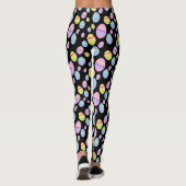 Pastel Paasei Pattern op Zwart Leggings (Achterkant)