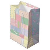 Pastel Patchwork Medium Cadeauzakje (Voorkant Gekanteld)