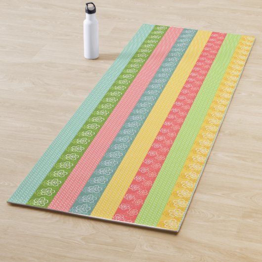 Pastel Patroon Stripes Yoga Mat (In situ)