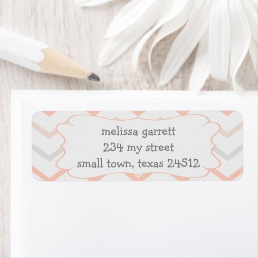 Pastel Peach and Grey Zig Zag Etiket (Insitu)