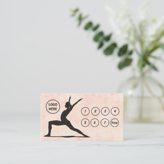Pastel Peach QR Code Yoga Loyaliteit Kaart Klantenkaartje (Staand voorkant)