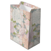Pastel Peony & Butterfly Flower Pattern Medium Cadeauzakje (Achterkant Gekanteld)