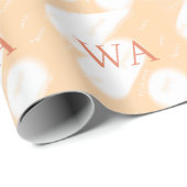 Pastel perzik oranje witte monogram retro vette na cadeaupapier (Rol Hoek)