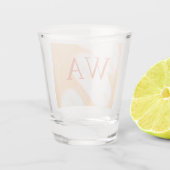 Pastel perzik oranje witte monogram retro vette na shot glas (Achterkant)