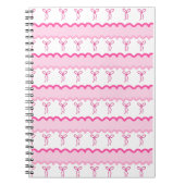 Pastel Pink Bow Seamless Pattern – Cute Aesthetic Notitieboek (Voorkant)