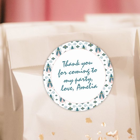 Pastel Pink Bugs Bloemenmeisje Birthday Hartelijk  Ronde Sticker