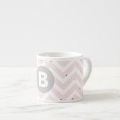 Pastel Pink Chevron en Stippen Gray Monogram Espresso Kop (Voorkant rechts)