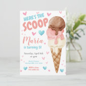 Pastel Pink Hier is de scoop Kids Verjaardag Kaart (Staand voorkant)