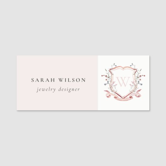 Pastel Pink Wildflower Waterverf Crest Monogram Naamplaatje (Voorkant)