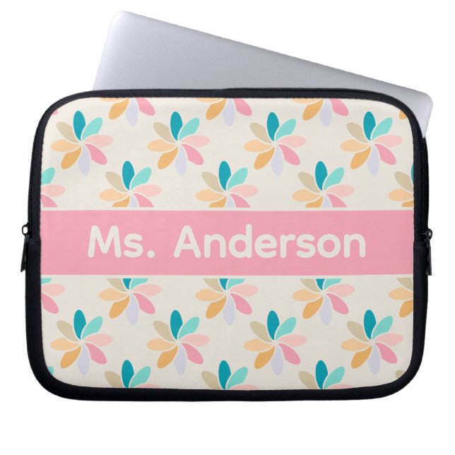 Pastel Pinwheel Gepersonaliseerd Laptop Sleeve (Voorkant)