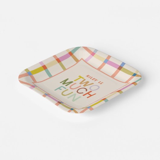 Pastel Plaid "Twee veel plezier" 2e verjaardag Cus Papieren Bordje (Gebogen)