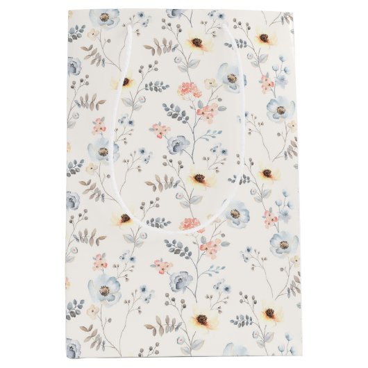 Pastel Poppy Floral Garden Pattern Medium Cadeauzakje (Voorkant)