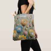 Pastel Protea Droom: Elegante Bloemen Tote Bag (Dichtbij)