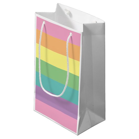 Pastel Rainbow Stripe Gift Bag Klein Cadeauzakje (Voorkant Gekanteld)