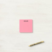 Pastel Red Post-it® Notes (Op bureau)