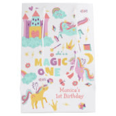 Pastel regenboog eenhoorn magie één verjaardag medium cadeauzakje (Achterkant)