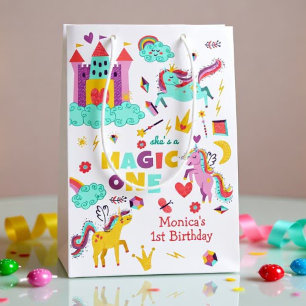 Pastel regenboog eenhoorn magie één verjaardag medium cadeauzakje