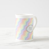 Pastel Regenbooggolf Speciale Mok (Voorkant rechts)