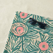 Pastel-Roos en botanisch groen patroon Strandlaken (In situ)