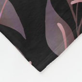 Pastel Roze Bladeren op Zwart Fleece Deken (Hoek)