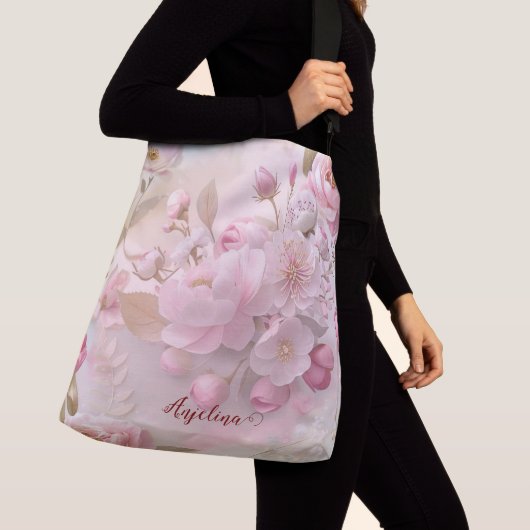 Pastel Roze Bloemen Zachte Elegante Patroon Person Crossbody Tas (Dichtbij)