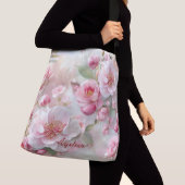 Pastel Roze Bloemen Zachte Elegante Patroon Person Crossbody Tas (Dichtbij)