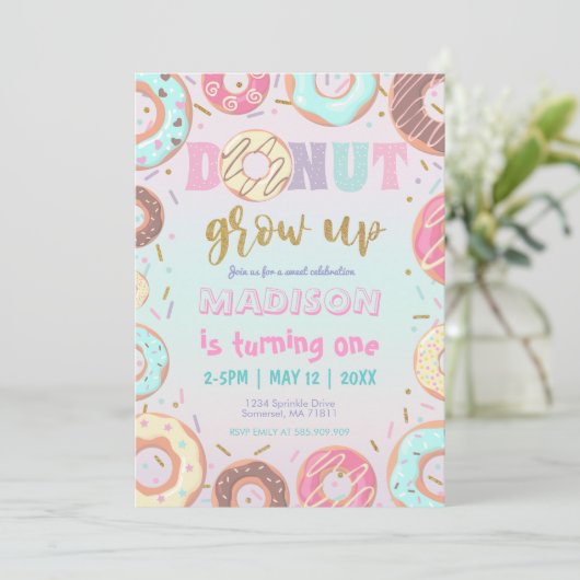 Pastel Roze Donut Birthday Donut Groei op Partij Kaart (Staand voorkant)