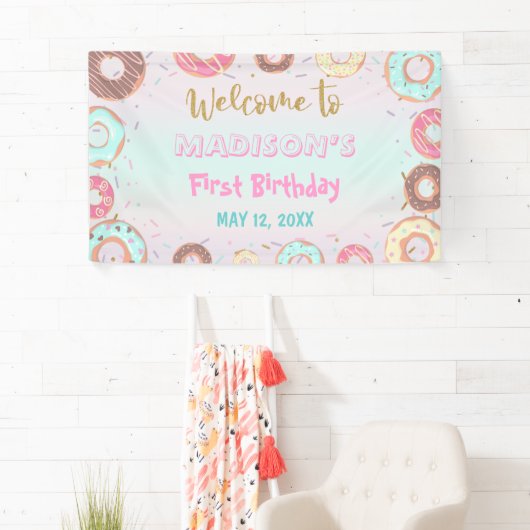 Pastel roze donut Birthday Groei op partijachtergr Spandoek (Insitu)