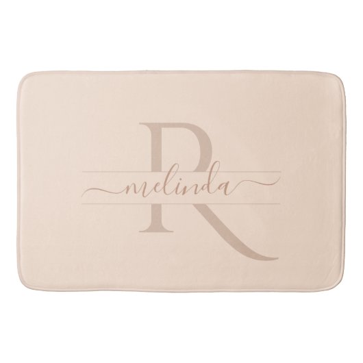Pastel Roze Elegante Monogram Chic Naam Badmat (Voorkant)
