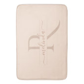 Pastel Roze Elegante Monogram Chic Naam Badmat (Voorkant Verticaal)