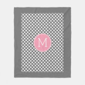 Pastel roze en grijze pooldots met aangepast monog fleece deken (Voorkant)