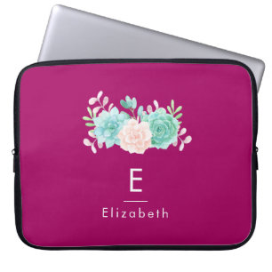 Pastel Roze en Groene Floral Bouquet op Magenta Te Laptop Sleeve