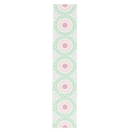 Pastel Roze en Groene Mandala Medium Tafelloper (Voorkant)